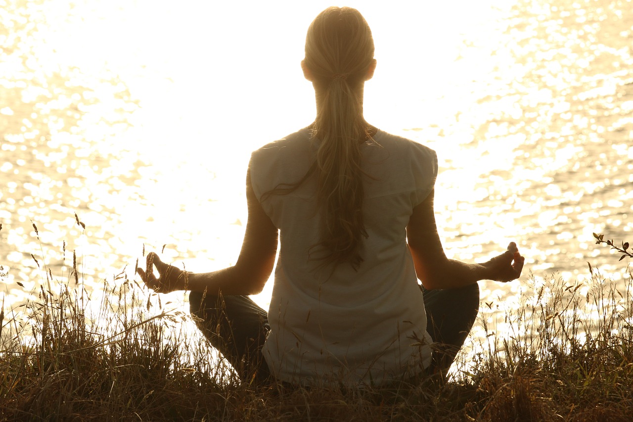 Read more about the article A 6-Minute Breathing Meditation To Cultivate Mindfulness